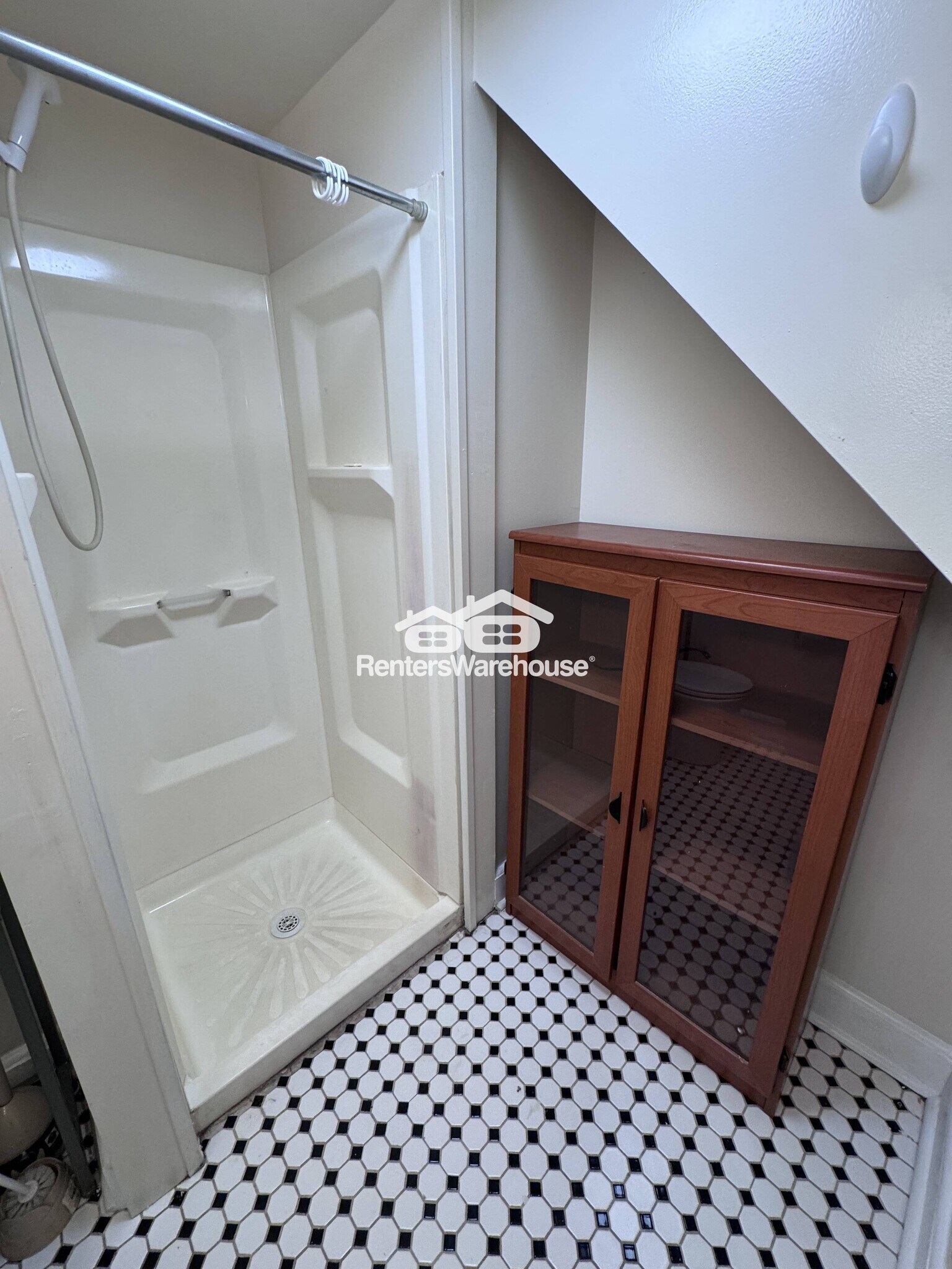 Building Photo - 1802 Gough St