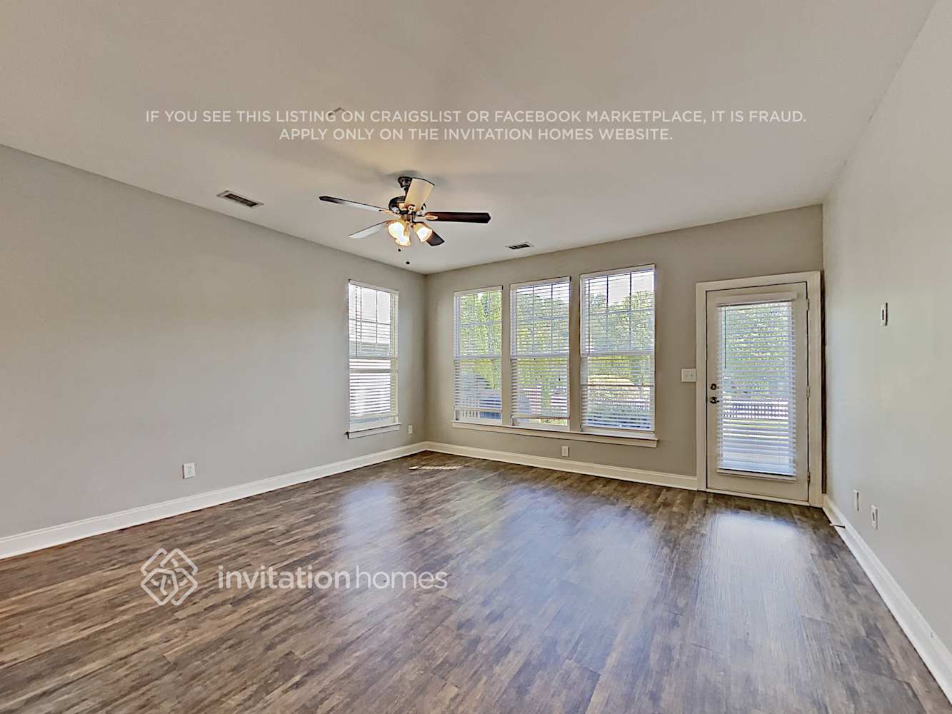 Building Photo - 14909 Almondell Dr