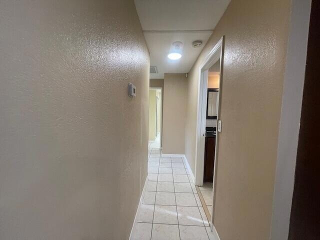 Building Photo - 9482 N Military Trl