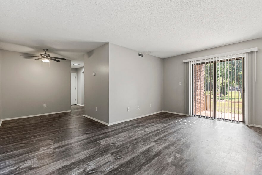 Primary Photo - Bent Oak Apartments