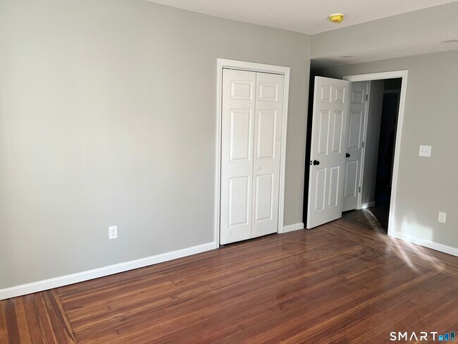 Building Photo - 95 Cedar St