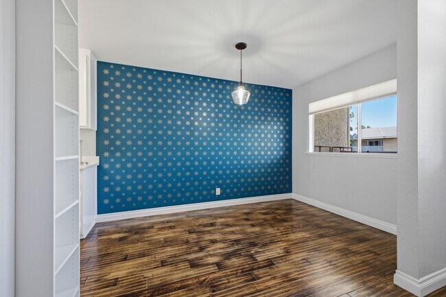 Building Photo - 2444 E Del Mar Blvd