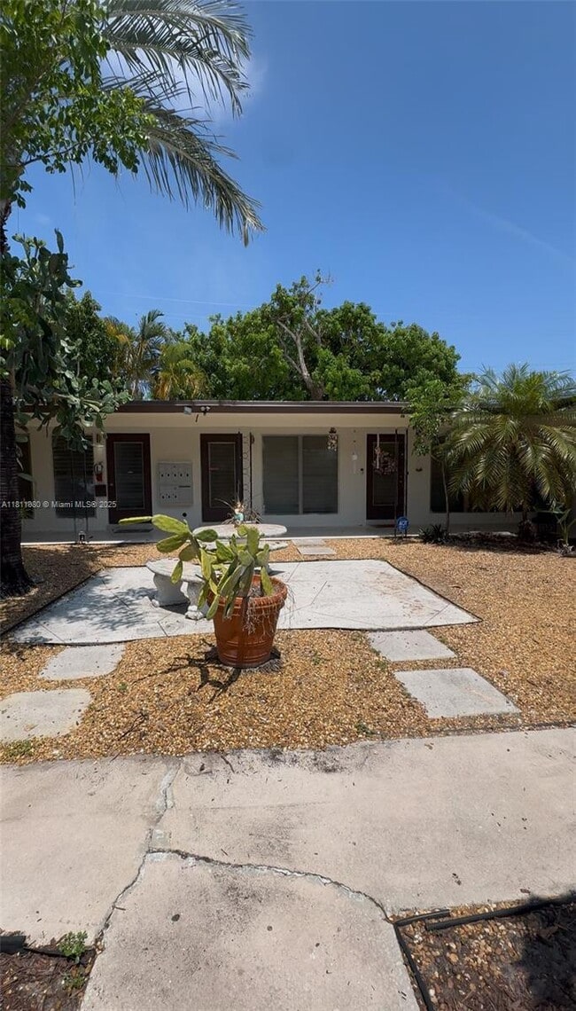 Primary Photo - 1708 NE 20th Ave