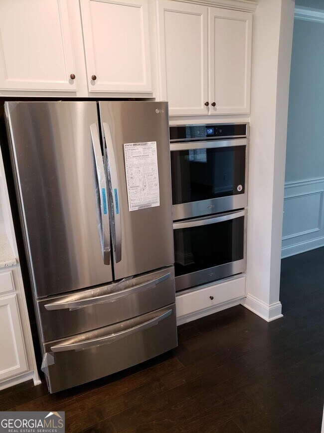 Building Photo - 4735 Watkins Wy