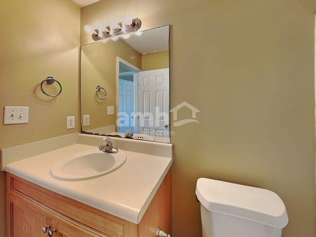 Building Photo - 207 Mayors Ln