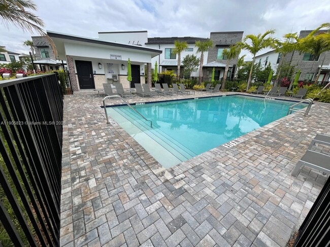 Building Photo - 8366 NW 7th Ct