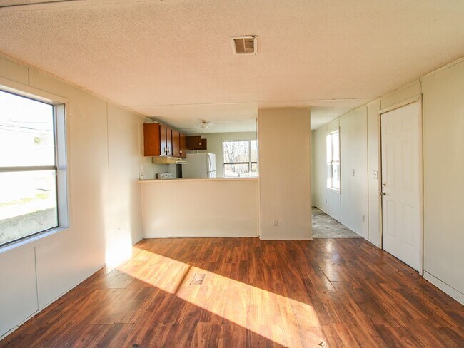 Building Photo - Great Location in Pulaski, TN