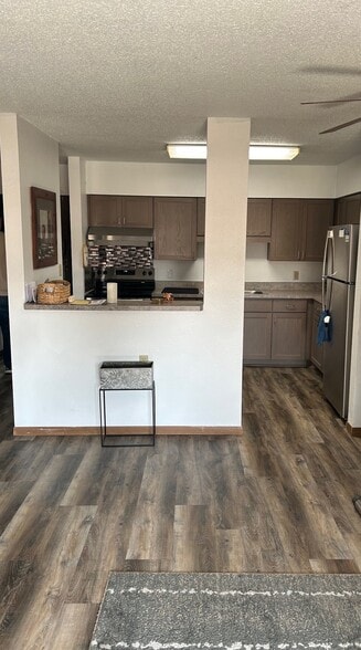 Building Photo - Eastside Acres