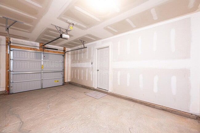 Building Photo - 1942 Tranquility Cir