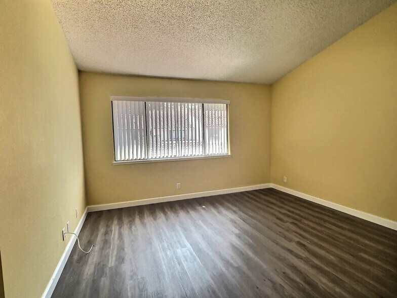 Master Bedroom - 23085 Paseo de Terrado
