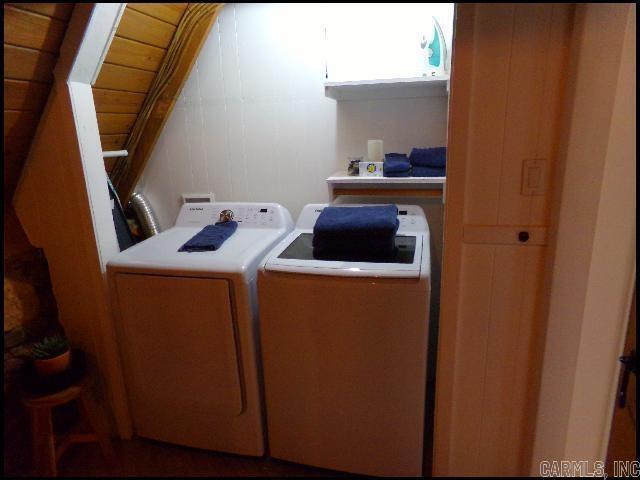 Building Photo - 136 Catalina Cir