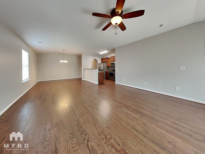 Building Photo - 70 Briar Ridge Ln