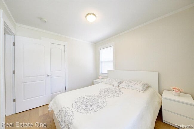 Building Photo - 8126 Dale St