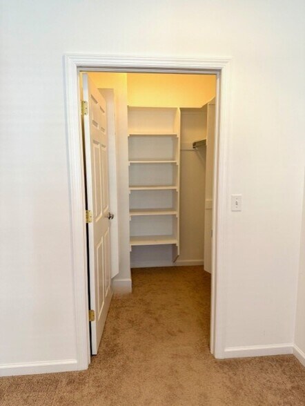 Guest Walk-In - 18 Baldwin St
