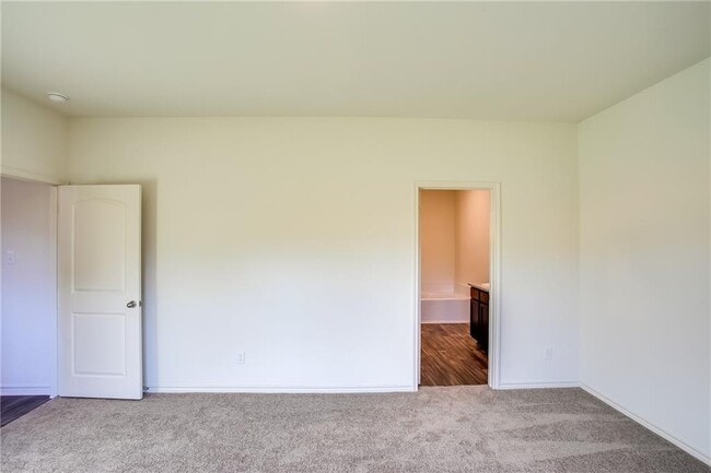 Building Photo - 19024 Quiet Range Dr