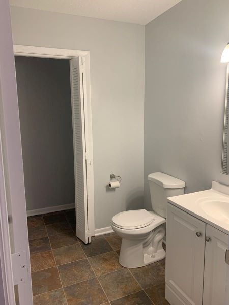 Building Photo - Cedar Bluff! Spacious 2bdrm/1.5bath