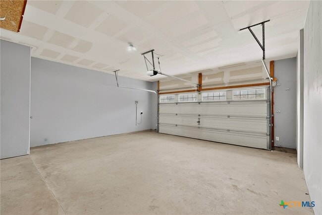 Building Photo - 429 Sheepshank Dr