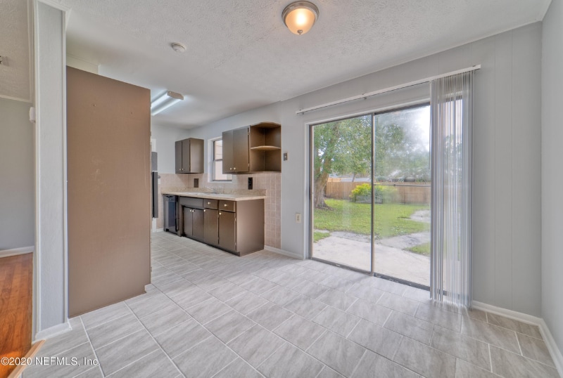 Building Photo - 1212 Kennerly Rd