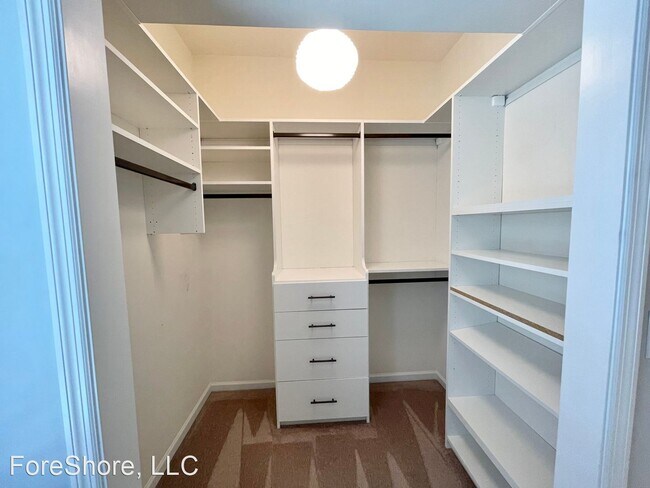 Building Photo - 3 br, 2 bath House - 16 Wyndham Dr.