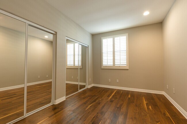 Building Photo - Single Family Golf Course Home for rent in...