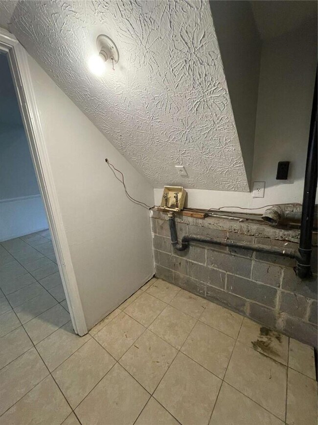 Building Photo - 1088 Riva Ridge Dr NW