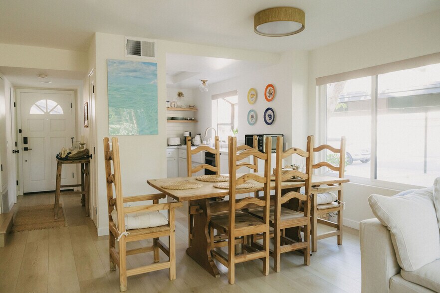 Building Photo - 5716 Skyview Way