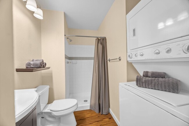 Building Photo - Fully Furnished 2BR/2BA Condo in Quiet North Kihei – Top Floor, Private Laundry, 2 Parking Stalls