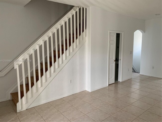 Building Photo - 5620 NW 114th Path