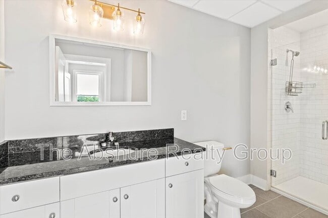 Building Photo - 145 S Main St