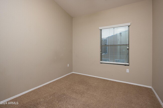 Building Photo - 240 W Juniper Ave