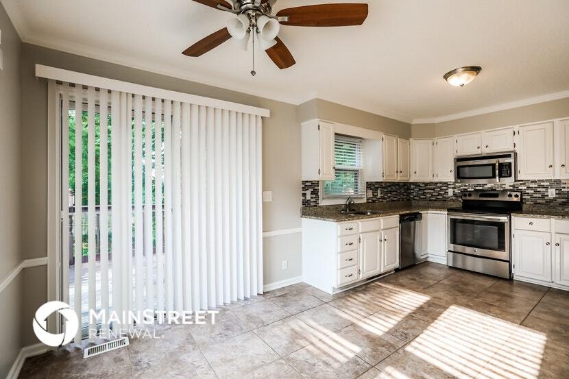 Building Photo - 11847 W 99th Terrace