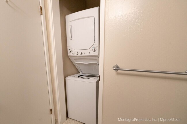 Building Photo - Amazing Downtown Los Gatos Location * One ...