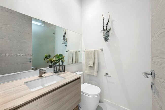Building Photo - 773 NE 77th Terrace
