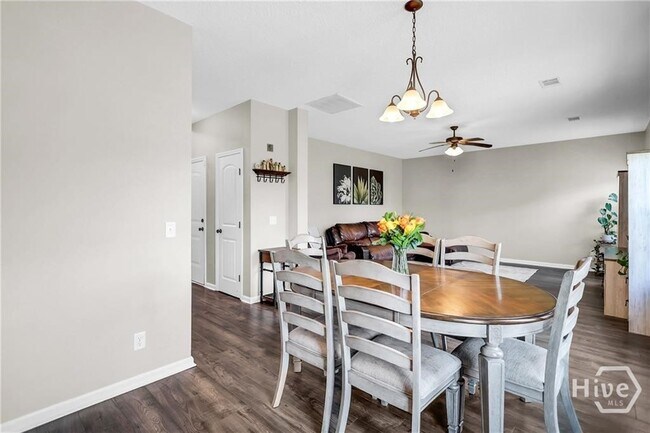 Building Photo - 1596 Longleaf Ct