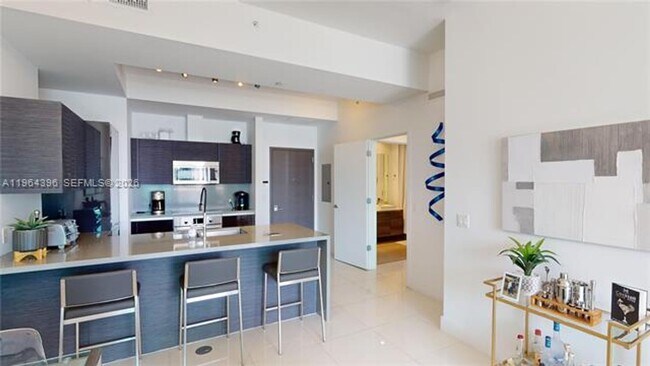 Building Photo - 1080 Brickell Ave