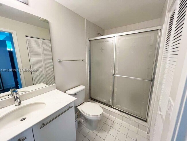 Building Photo - 888 Biscayne Blvd