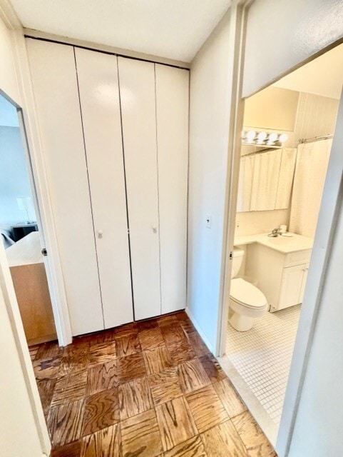 Building Photo - 65 E India Row