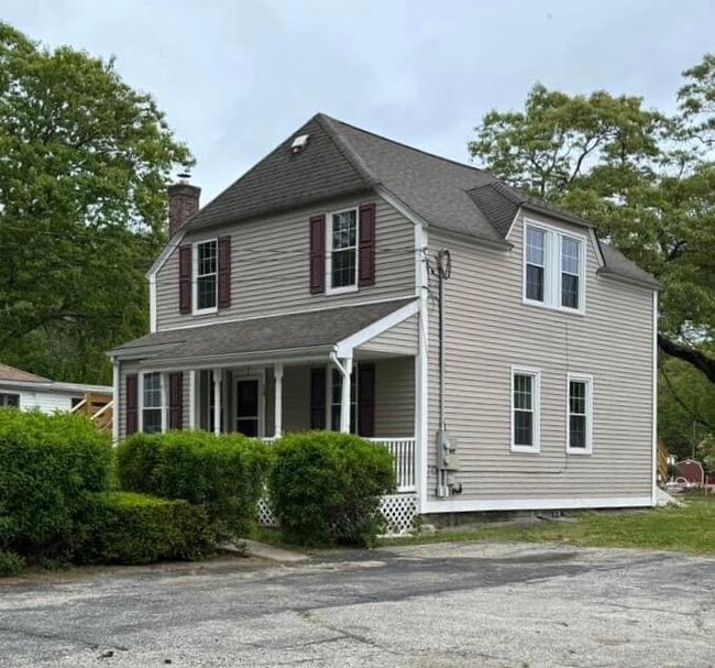 Primary Photo - 14 Pinehurst St