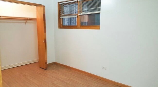 Building Photo - 1520 W Superior St