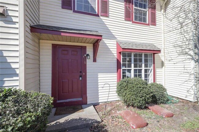 Building Photo - 436 Peregrine St