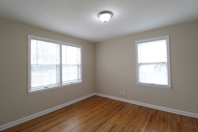 Building Photo - 1 Bedroom 1 Bath Duplex in Navy Hill Area in Olathe