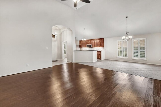 Building Photo - 15814 Finwood Ln