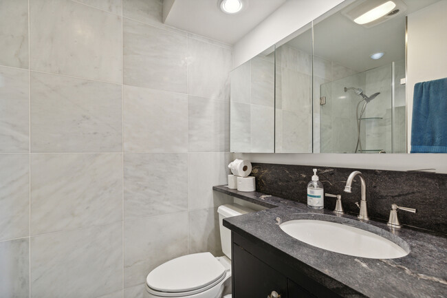 Marble Master Bath - 302 Forbes St