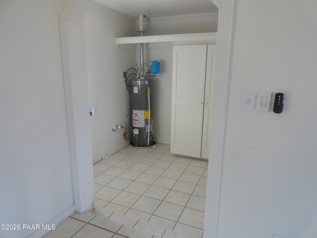 Building Photo - 4201 N Tonto Way