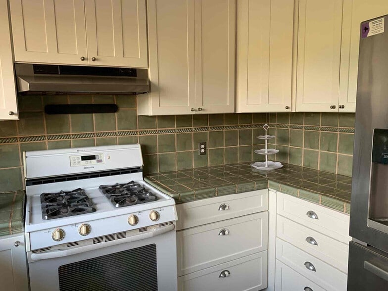 Building Photo - 3827 Palo Dr