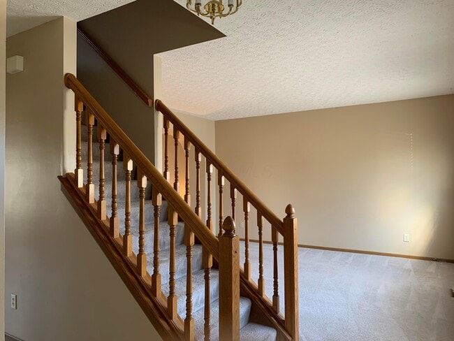 Building Photo - 620 Laurel Oak Ct
