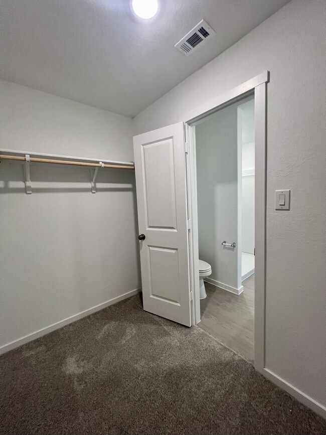 Building Photo - 9178 Trails End