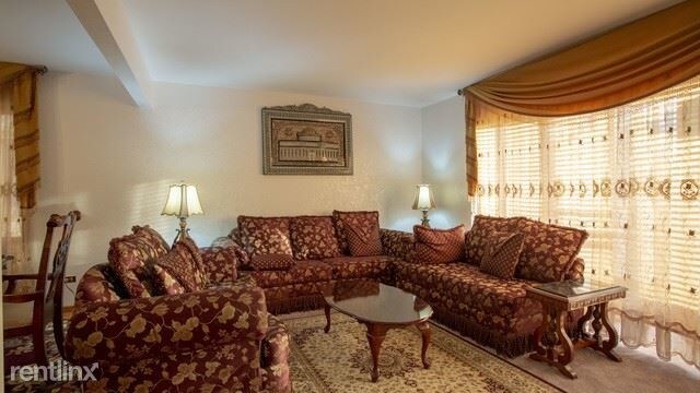 Building Photo - 4 br, 3 bath House - 10837 Lorel Avenue