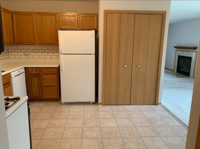 Building Photo - 500 Westwood Ct