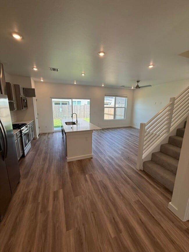 Building Photo - 1009 Prestige Pl